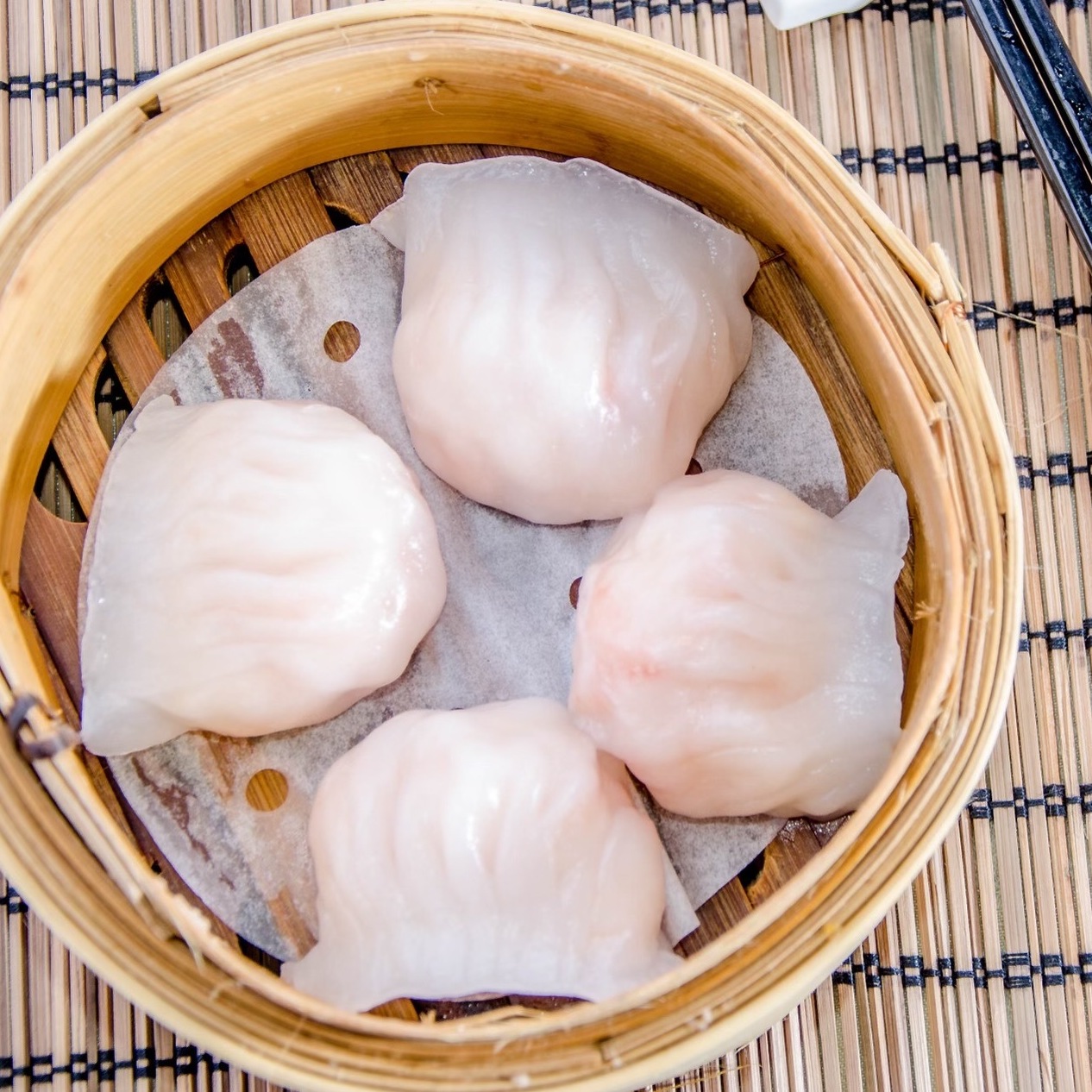 Dim Sum King’s official steamed shrimp dumpling photo from dimsumkingtoronto.com