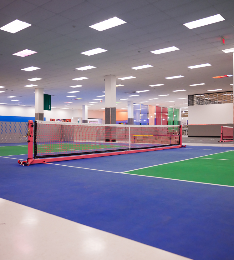 Fairgrounds Cloverdale indoor racket courts in Etobicoke