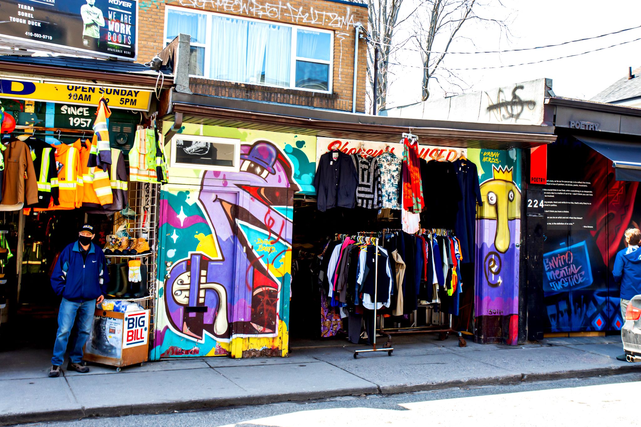 Shoneys Clothing Kensington Market thrift racks photography from BlogTO