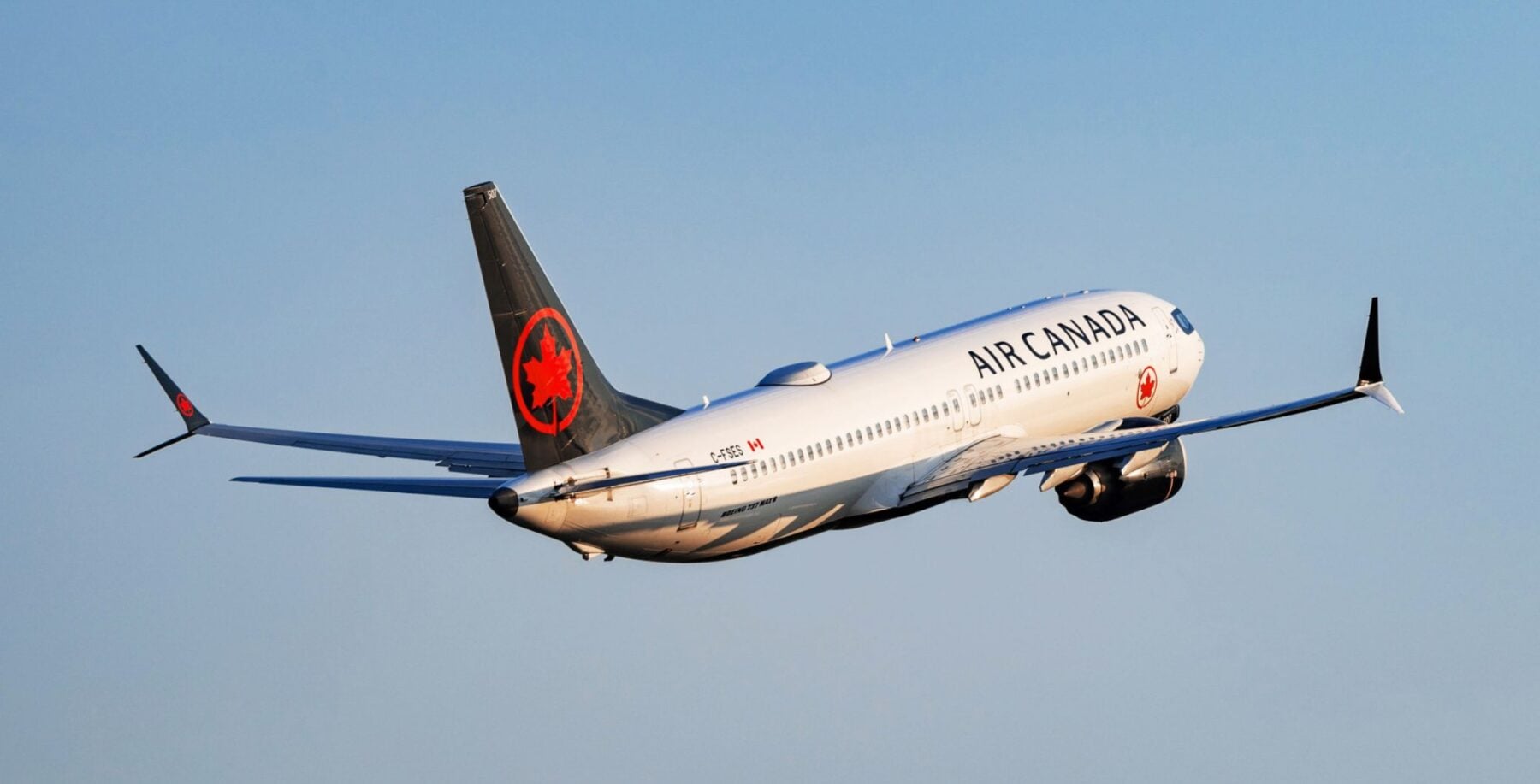 Air Canada adds a $30 fee for new bookings made by phone