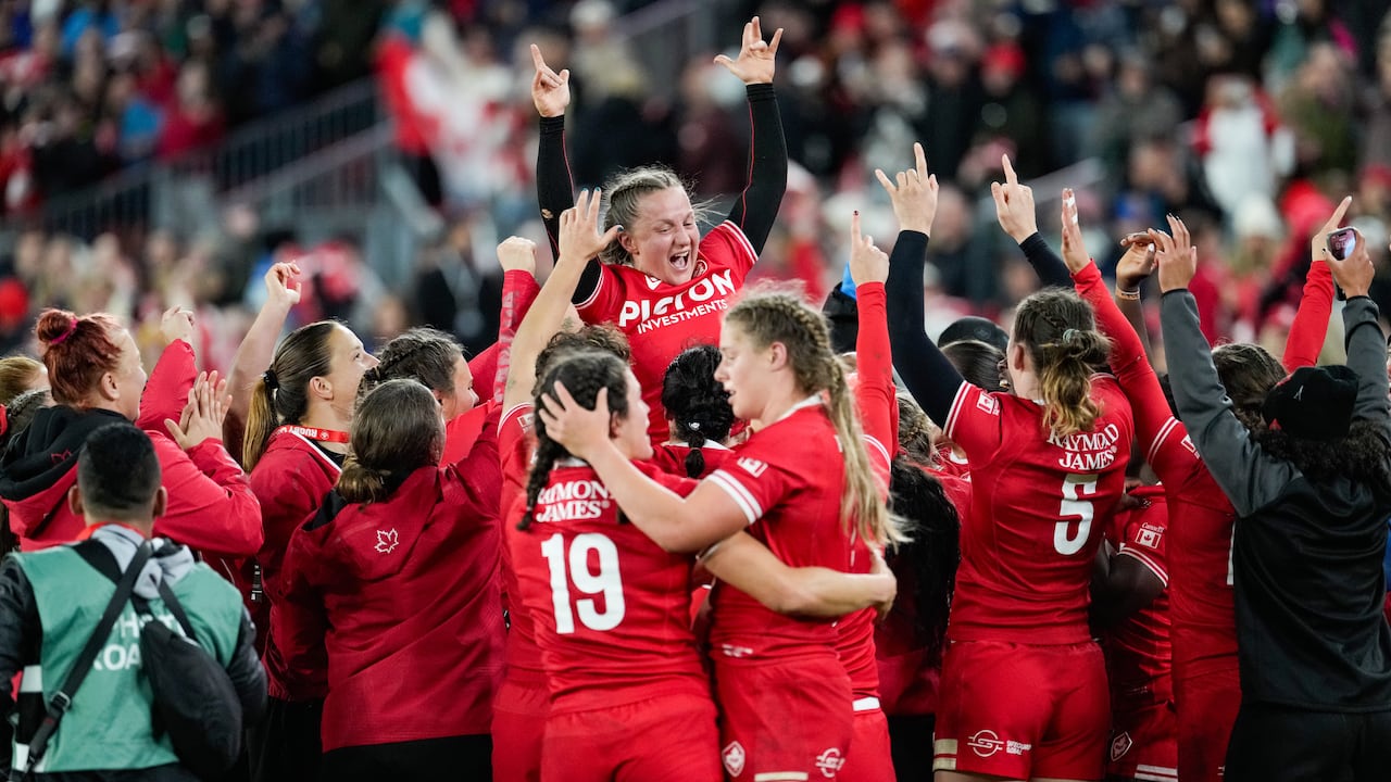 Canada beats England 24–21 in historic Toronto rugby win