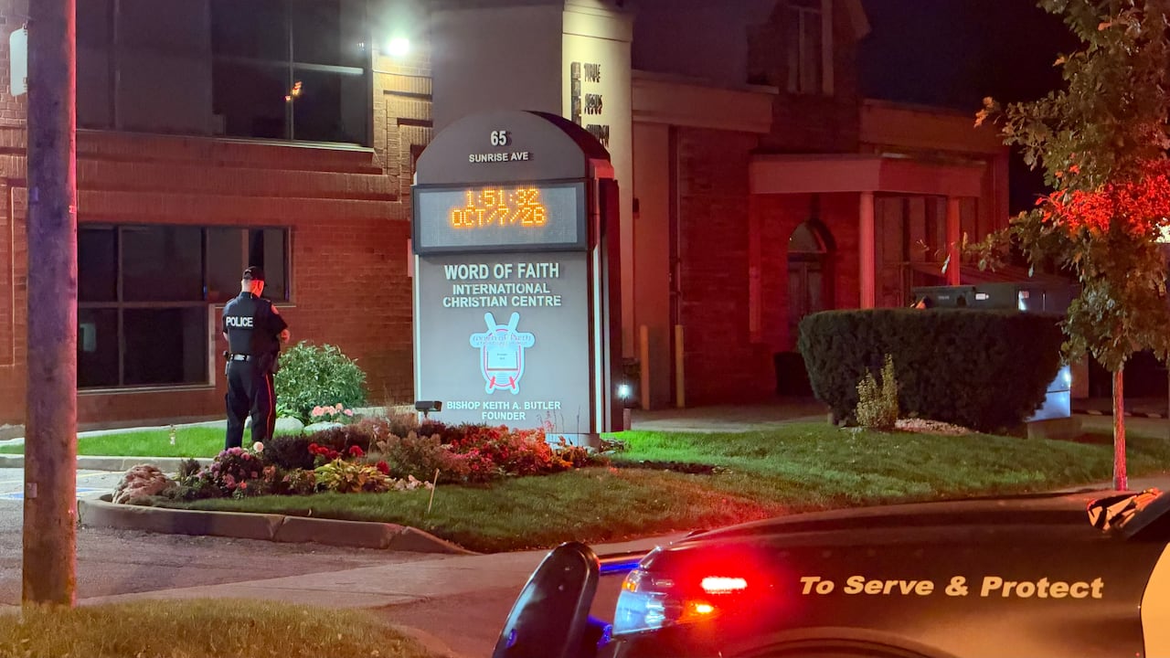 Toronto police investigate after Israeli flags set on fire outside North York church