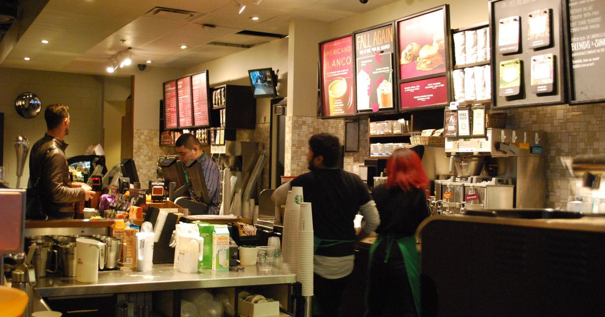 Ontario Servers Say Tips Are Falling Faster Here Than Anywhere in Canada